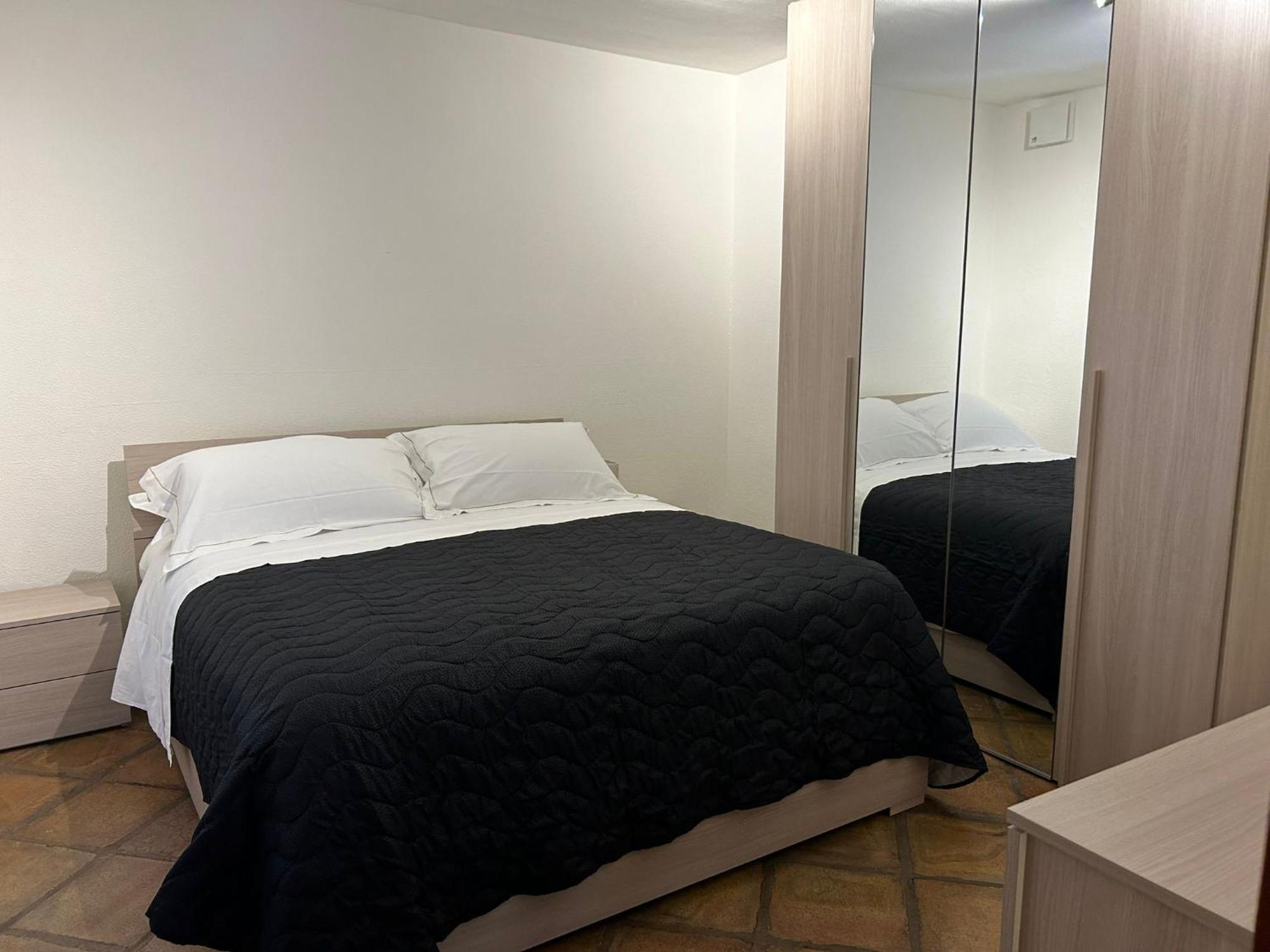 Li Cuti Apartments คาตาเนีย ภายนอก รูปภาพ