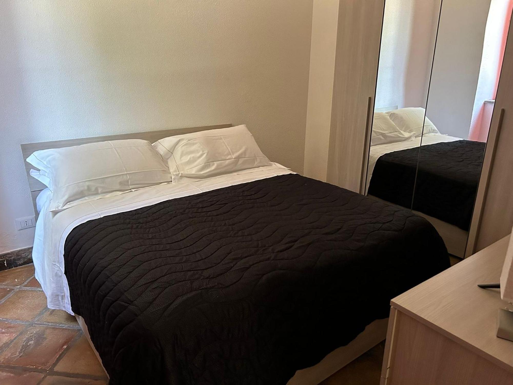 Li Cuti Apartments คาตาเนีย ภายนอก รูปภาพ